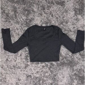 long sleeve crop top